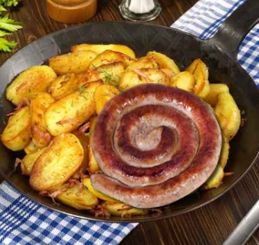 Runderbraadworst met aardappels en groente